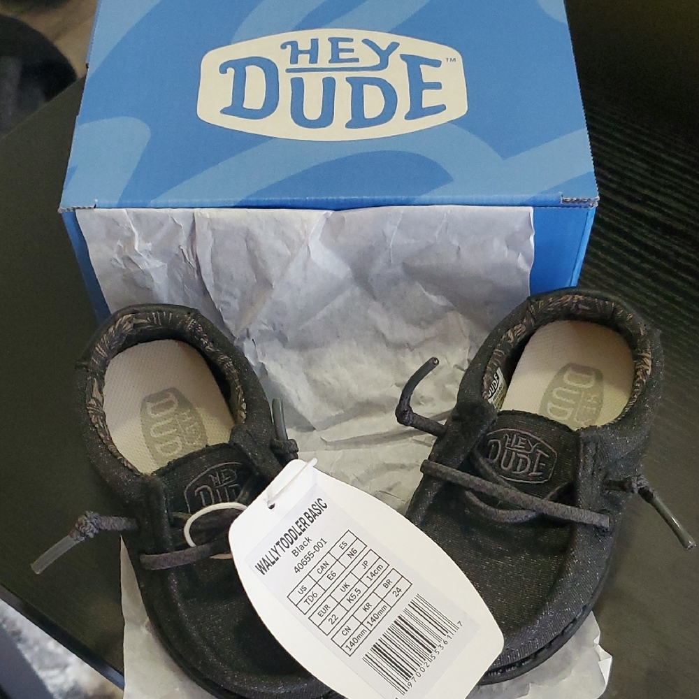 Hey Dude Black Moccasins Soft Casual Design